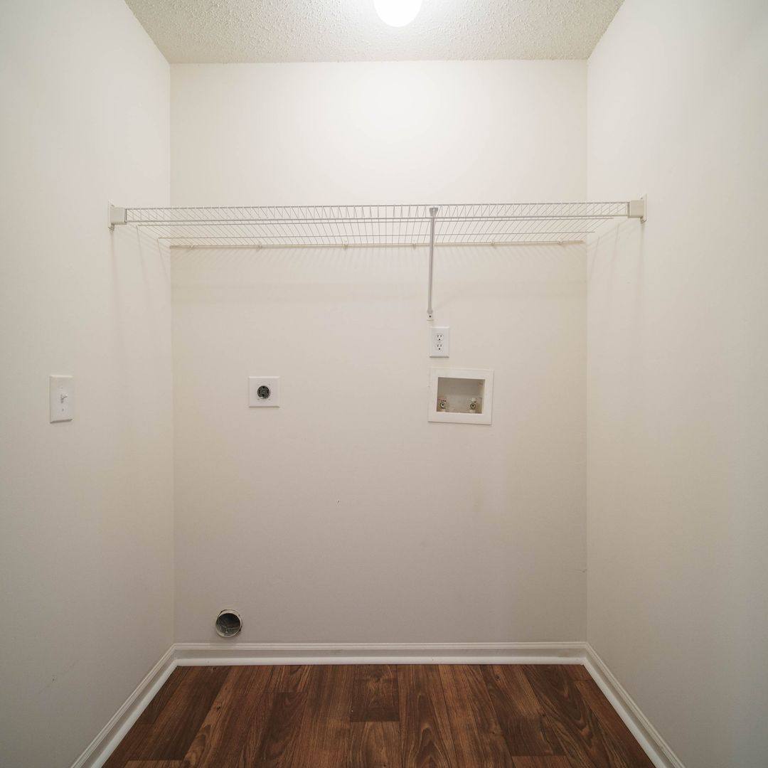 Townhouse for rent at 706 Midway St NW, Hartselle, AL 35640