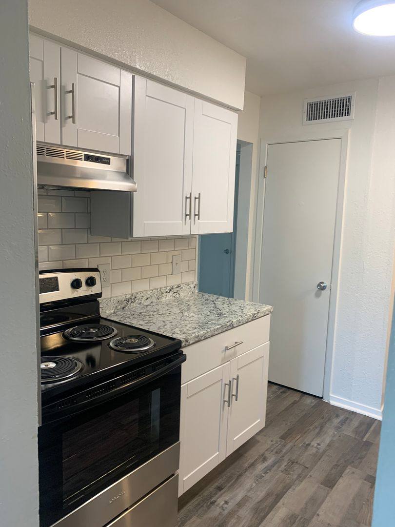 Apartment for rent at 3206 Green Tee Dr, Arlington, TX 76013