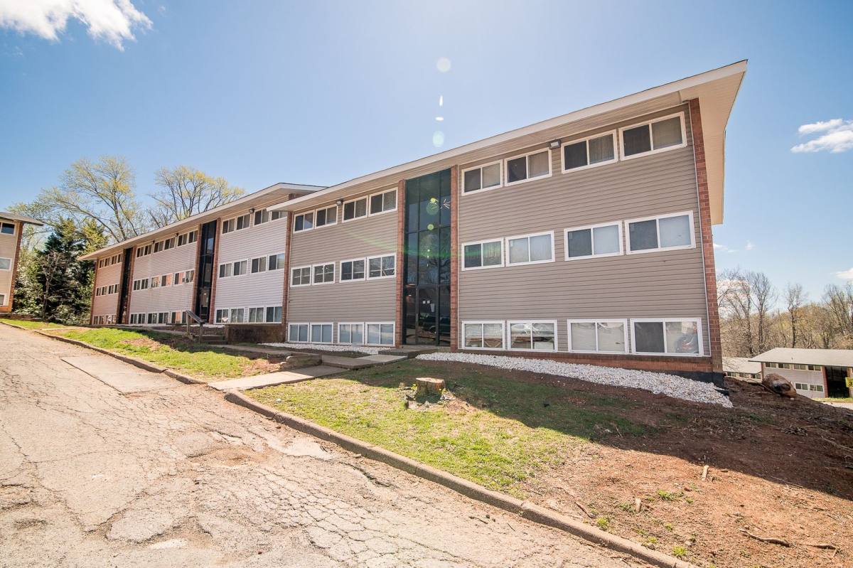 Apartment for rent at 2075 Langhorne Rd, Lynchburg, VA 24501