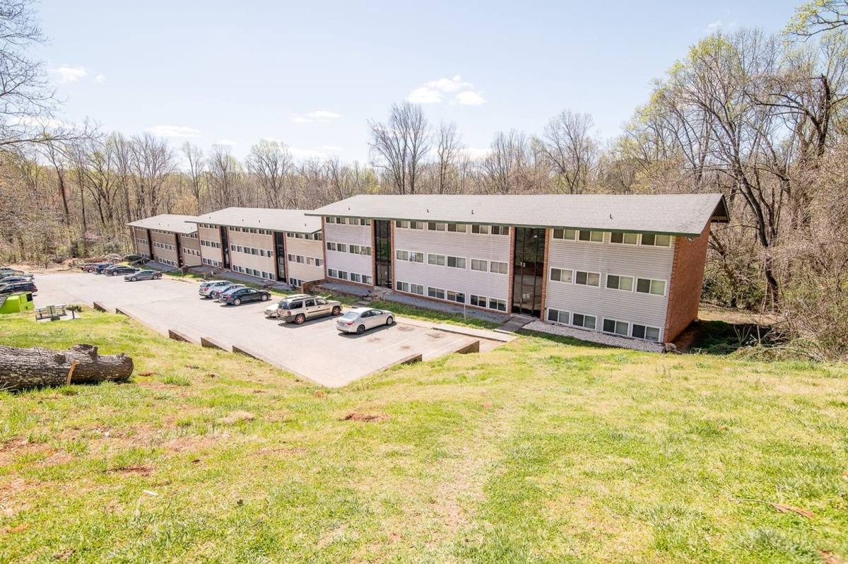 Apartment for rent at 2075 Langhorne Rd, Lynchburg, VA 24501