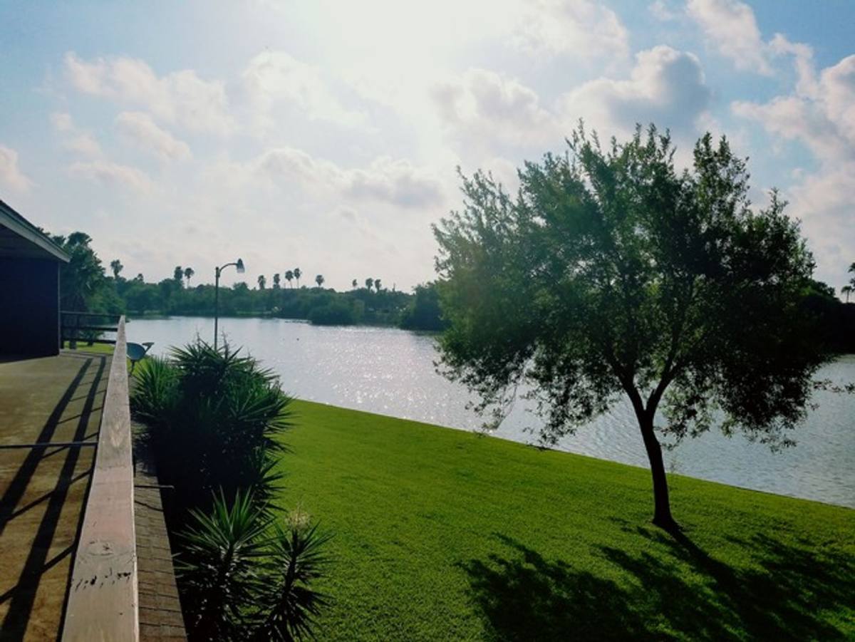 Apartment for rent at 600 Lakeside Blvd, Brownsville, TX 78520