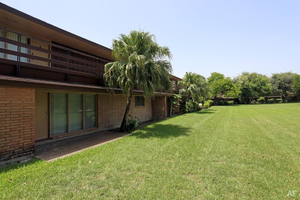 Apartment for rent at 600 Lakeside Blvd, Brownsville, TX 78520