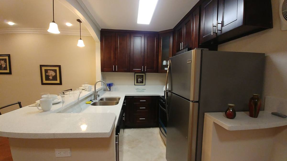 Apartment for rent at 11737 Vanowen St, North Hollywood, CA 91605