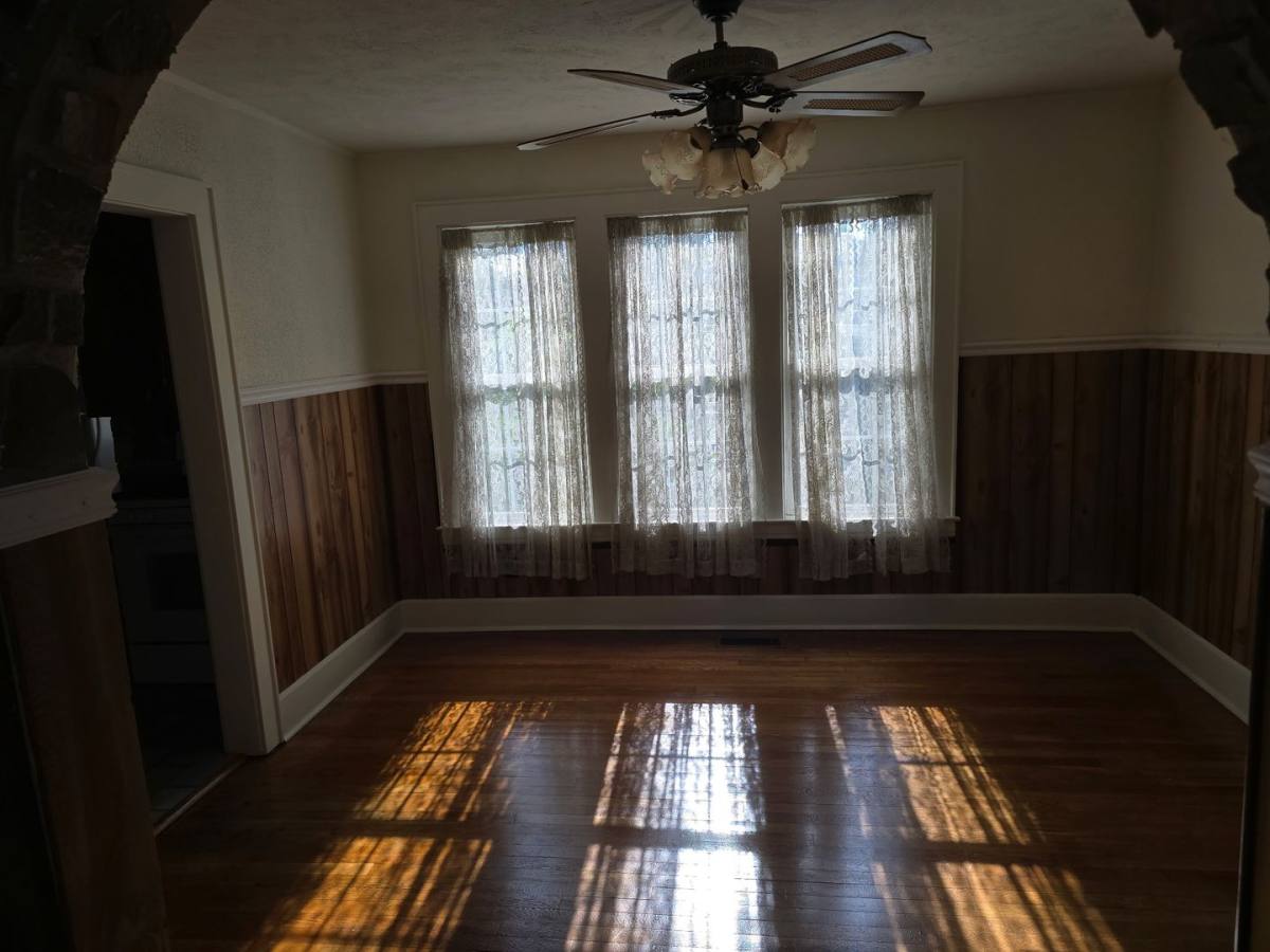 House for rent at 2118 Liberty St, Parkersburg, WV 26101