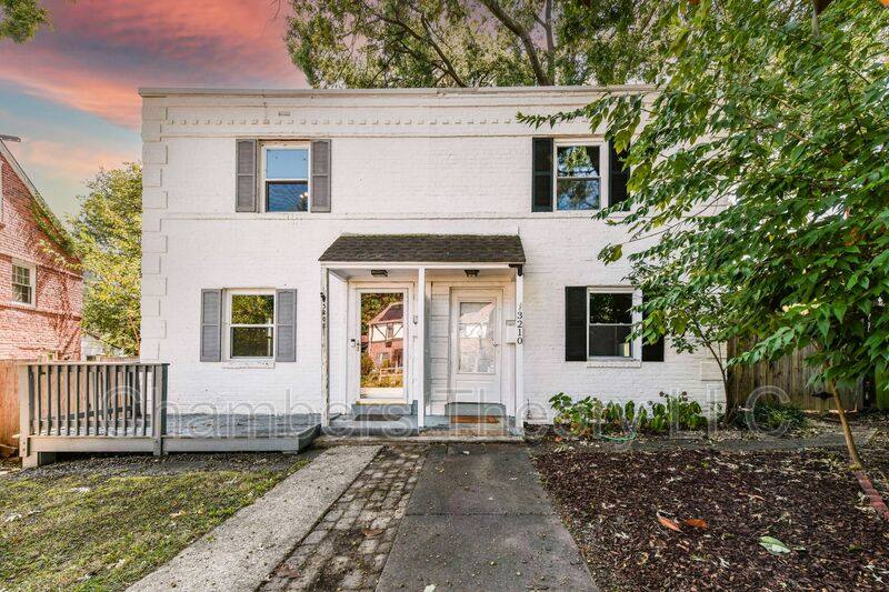 Townhouse for rent at 3210 9th St S, Arlington, VA 22204