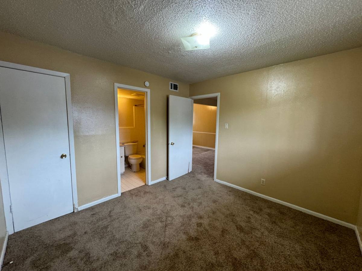 Apartment for rent at 302 Wolf St, Killeen, TX 76541