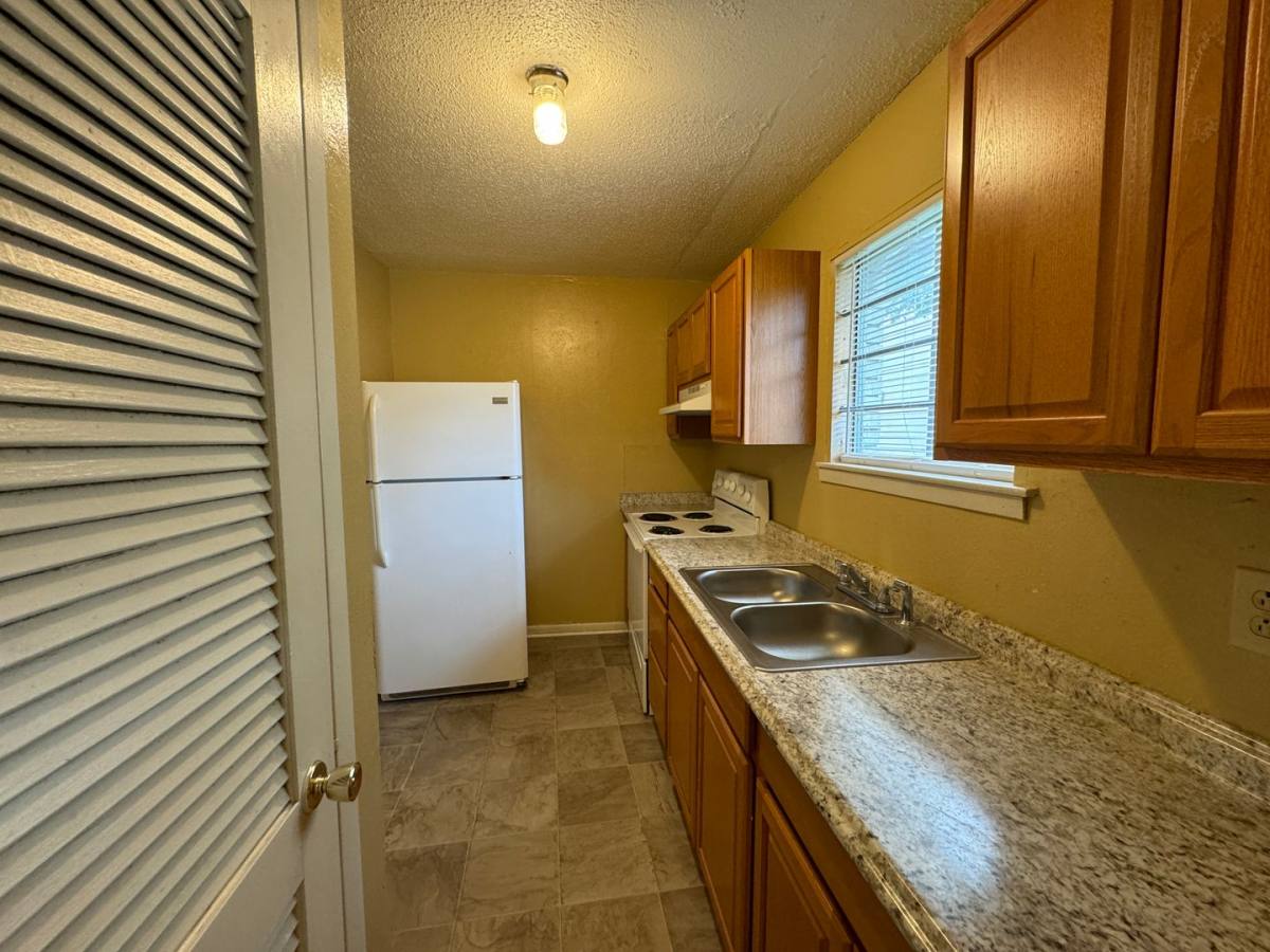 Apartment for rent at 302 Wolf St, Killeen, TX 76541