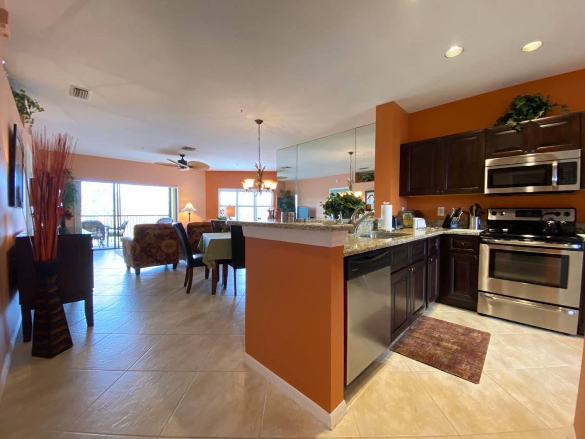 Apartment for rent at 230 Vintage Circle, Naples, FL 34119