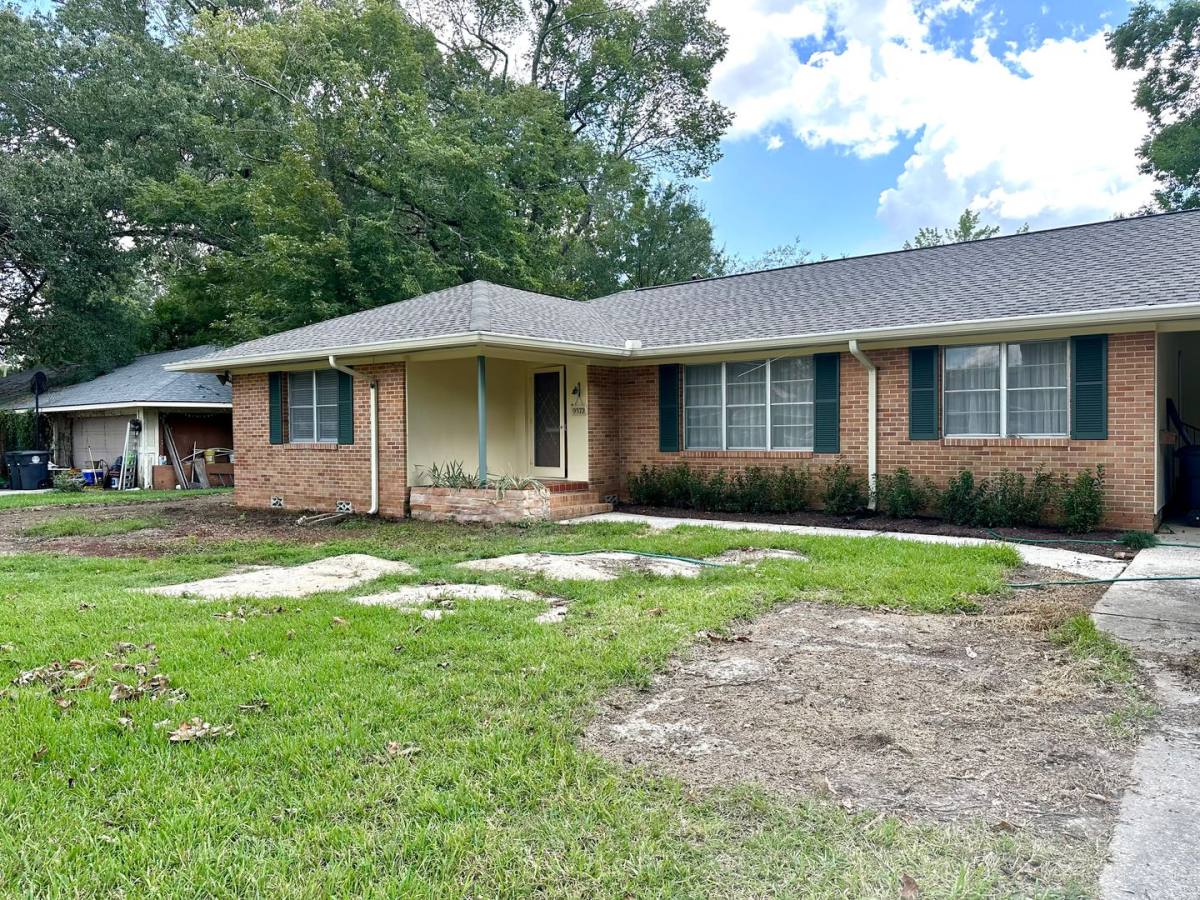 House for rent at 9372 Woodbine Dr, Baton Rouge, LA 70815