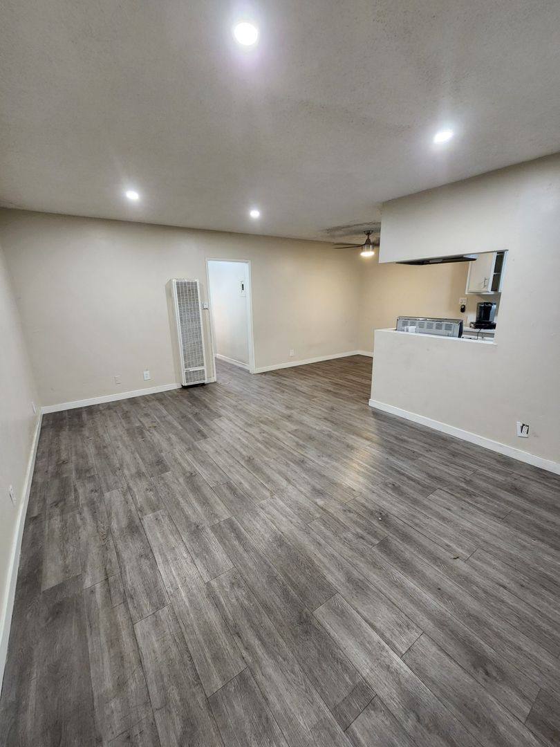 Apartment for rent at 2619 - 2631 Brighton Ave, Los Angeles, CA 90018
