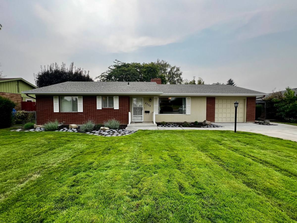 House for rent at 4306 Avalanche Ave, Yakima, WA 98908