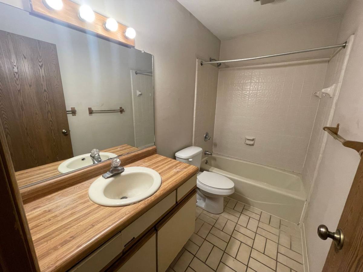 Apartment for rent at 227 W Wood St, West Lafayette, IN 47906
