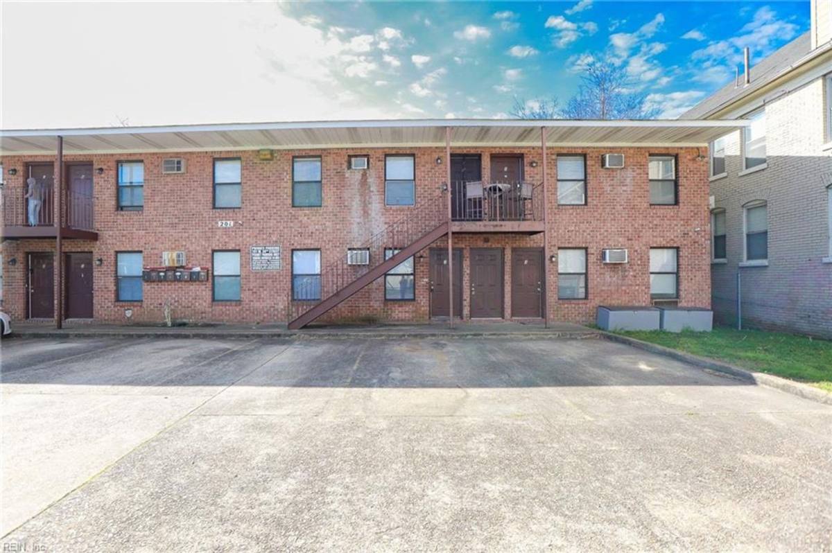 Apartment for rent at 201 W 34th St, Norfolk, VA 23504
