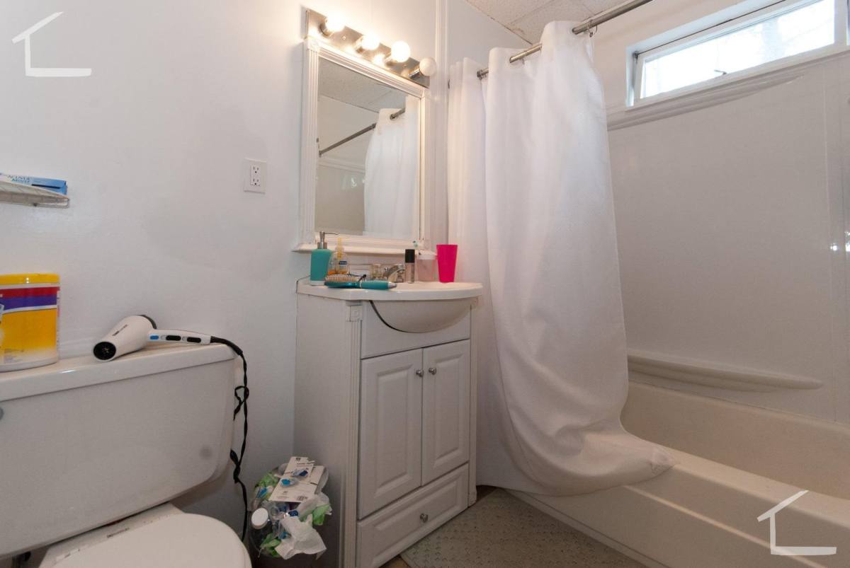 Apartment for rent at 38 Orchard Rd #2B, Brookline, MA 02445