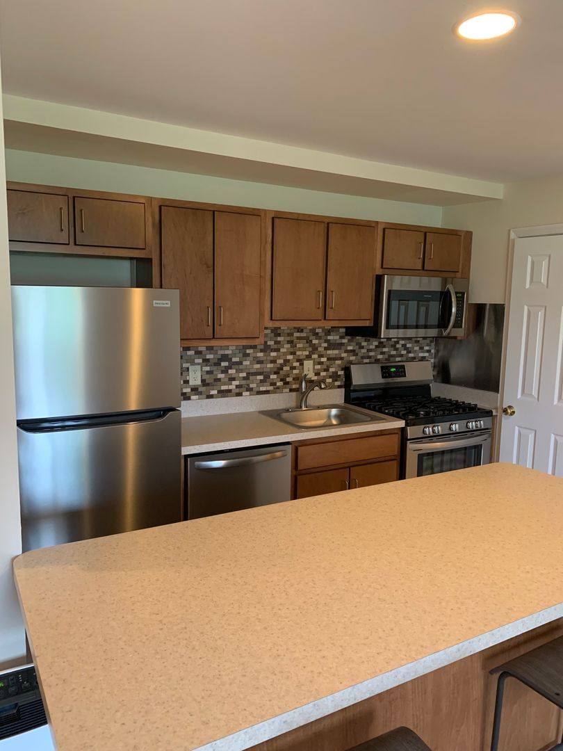 Apartment for rent at 424 Waupelani Dr, State College, PA 16801