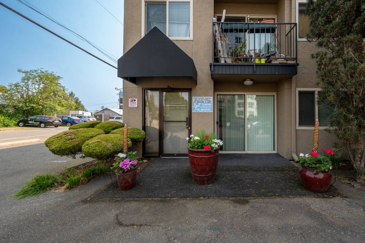 Apartment for rent at 1207 NW 92nd St, Seattle, WA 98117