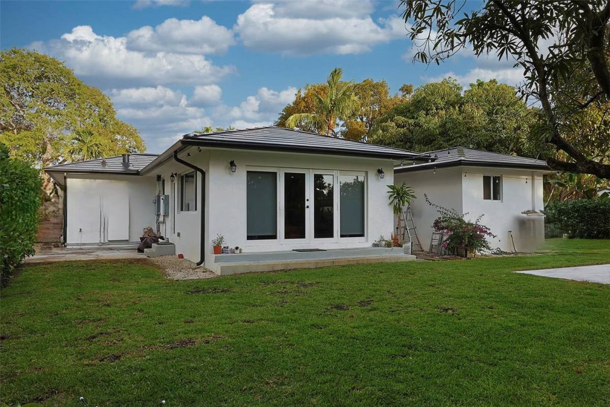 House for rent at 10804 NW 2nd Ave, Miami, FL 33168