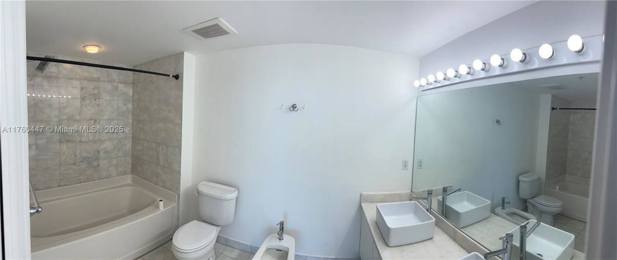 Apartment for rent at 601 NE 36th St #706, Miami, FL 33137