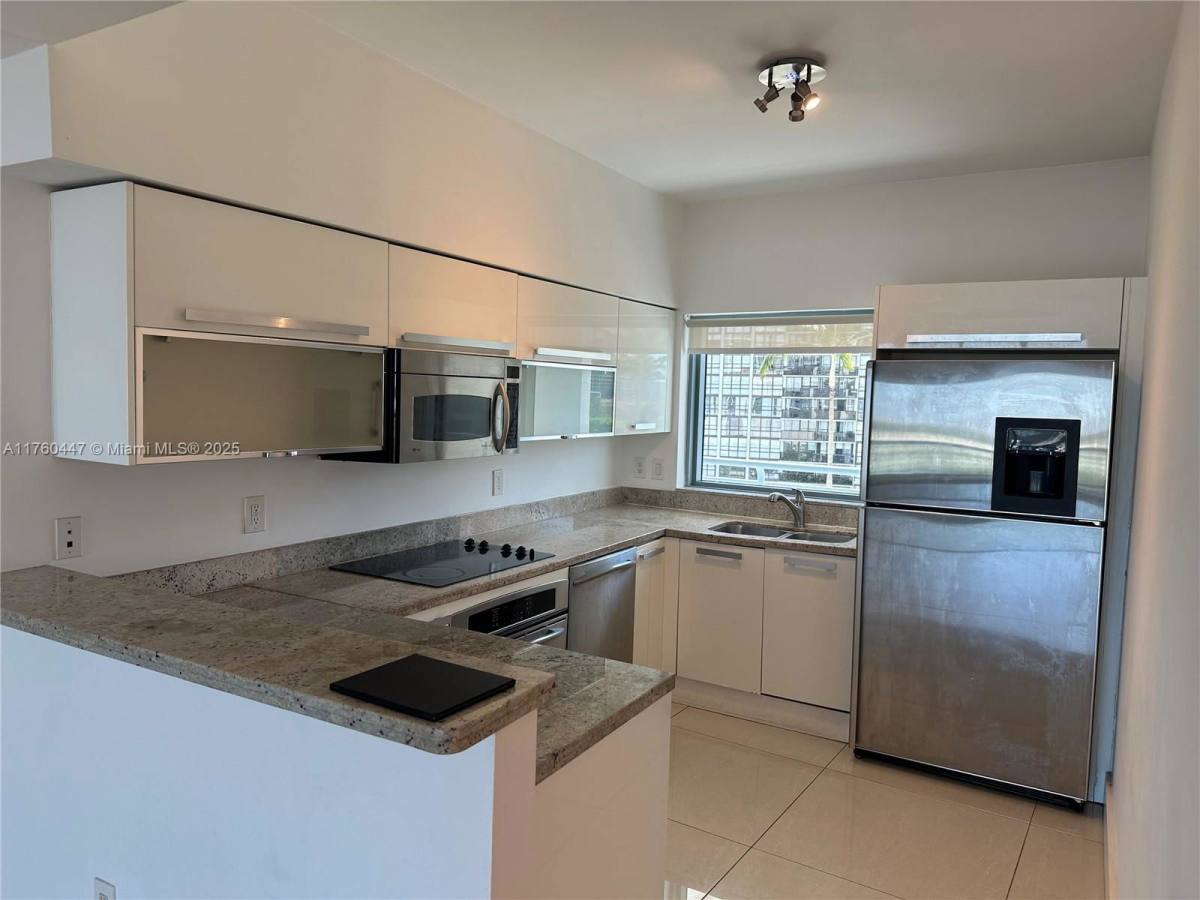 Apartment for rent at 601 NE 36th St #706, Miami, FL 33137