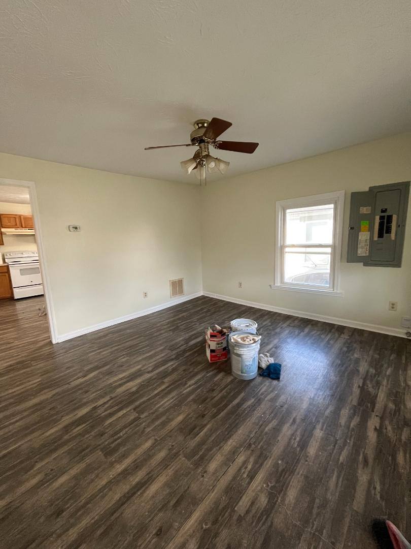 House for rent at 450 Shawnee Ave, Lexington, KY 40505