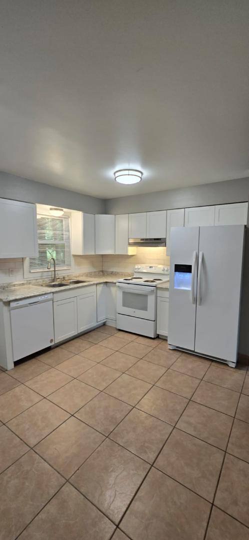Apartment for rent at 1363 Vineland Court SE, Grand Rapids, MI 49508