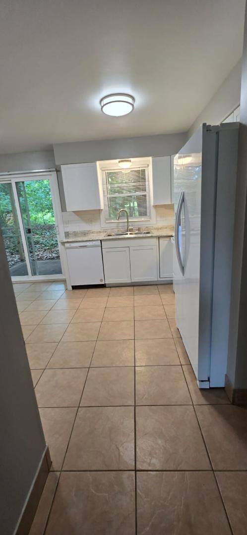 Apartment for rent at 1363 Vineland Court SE, Grand Rapids, MI 49508