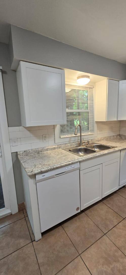 Apartment for rent at 1363 Vineland Court SE, Grand Rapids, MI 49508