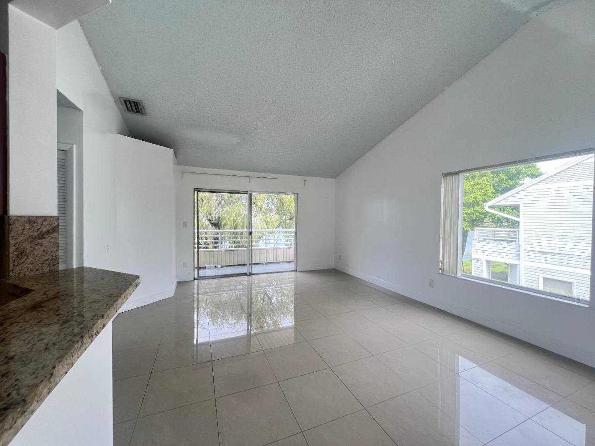 Condo for rent at 3477 NW 44 St #SUMMER Lake Condo, Fort Lauderdale, FL 33309