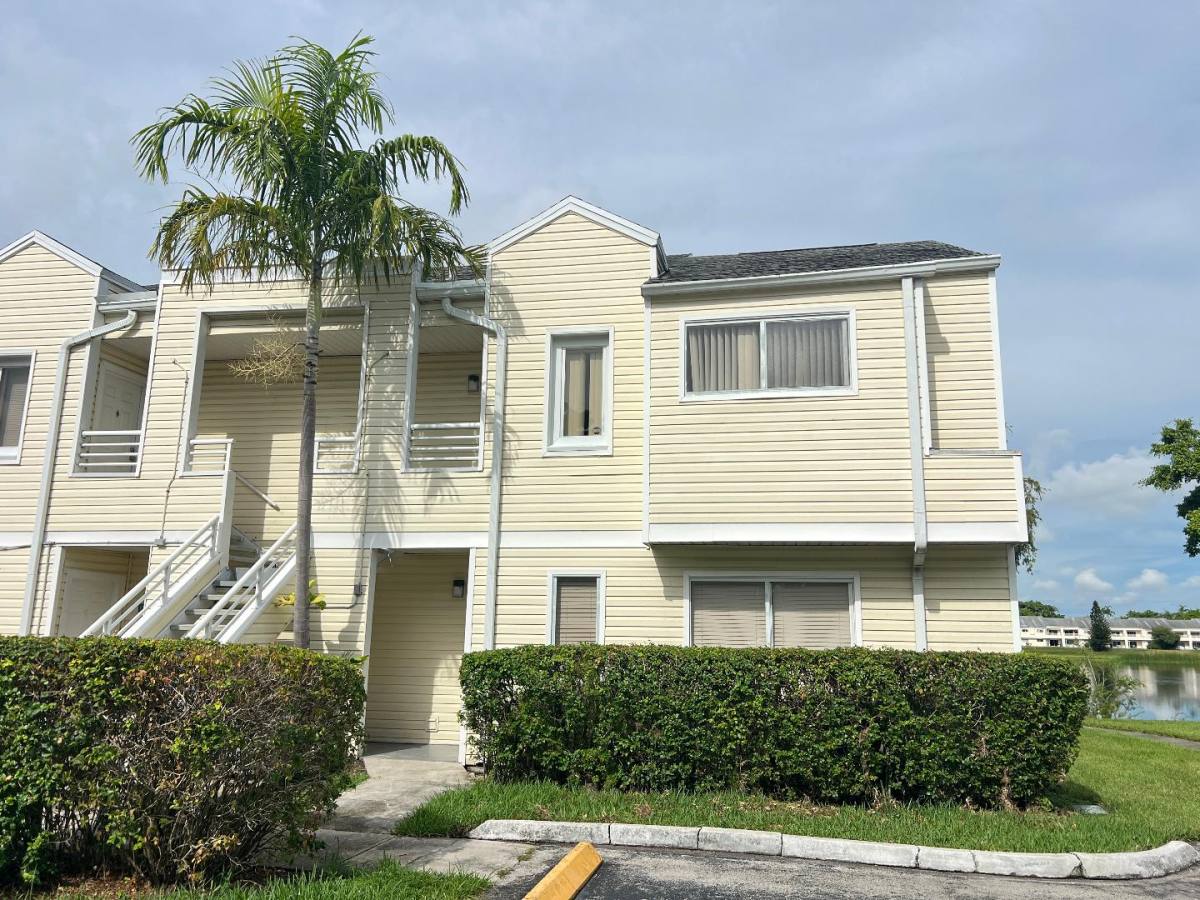 Condo for rent at 3477 NW 44 St #SUMMER Lake Condo, Fort Lauderdale, FL 33309
