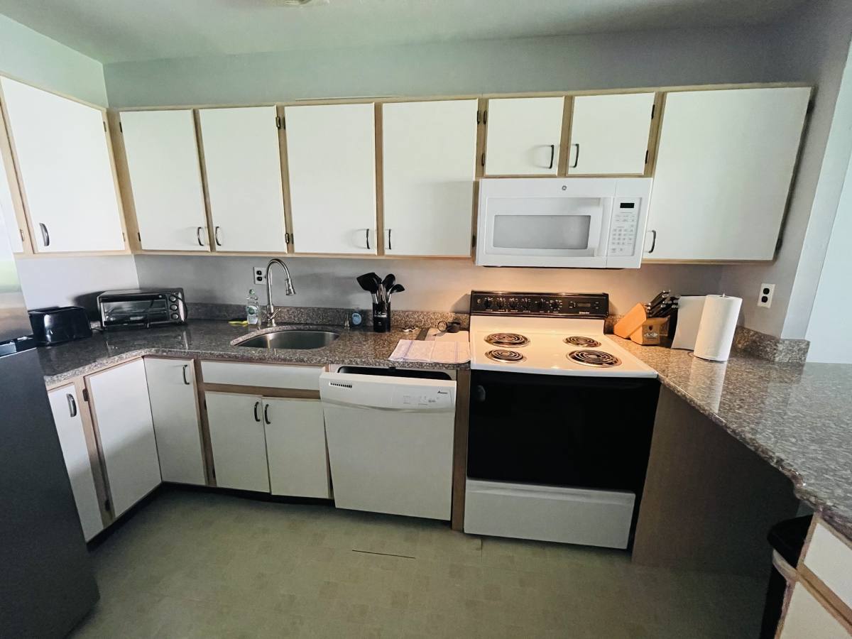 Apartment for rent at 46 Township Line Rd, Elkins Park, PA 19027