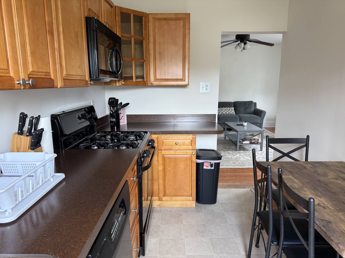 Apartment for rent at 7845 Montgomery Ave #4, Elkins Park, PA 19027