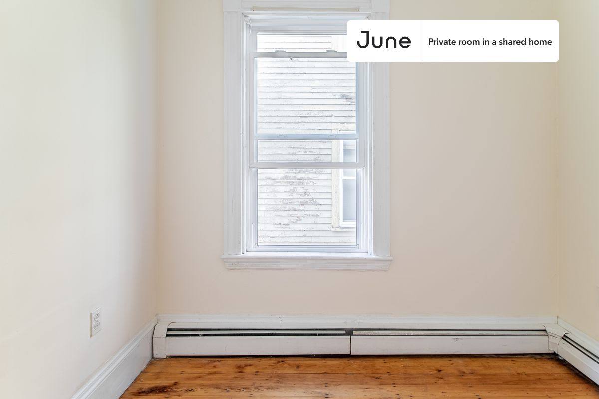 Apartment for rent at 72 Calumet St #B, Roxbury Crossing, MA 02120