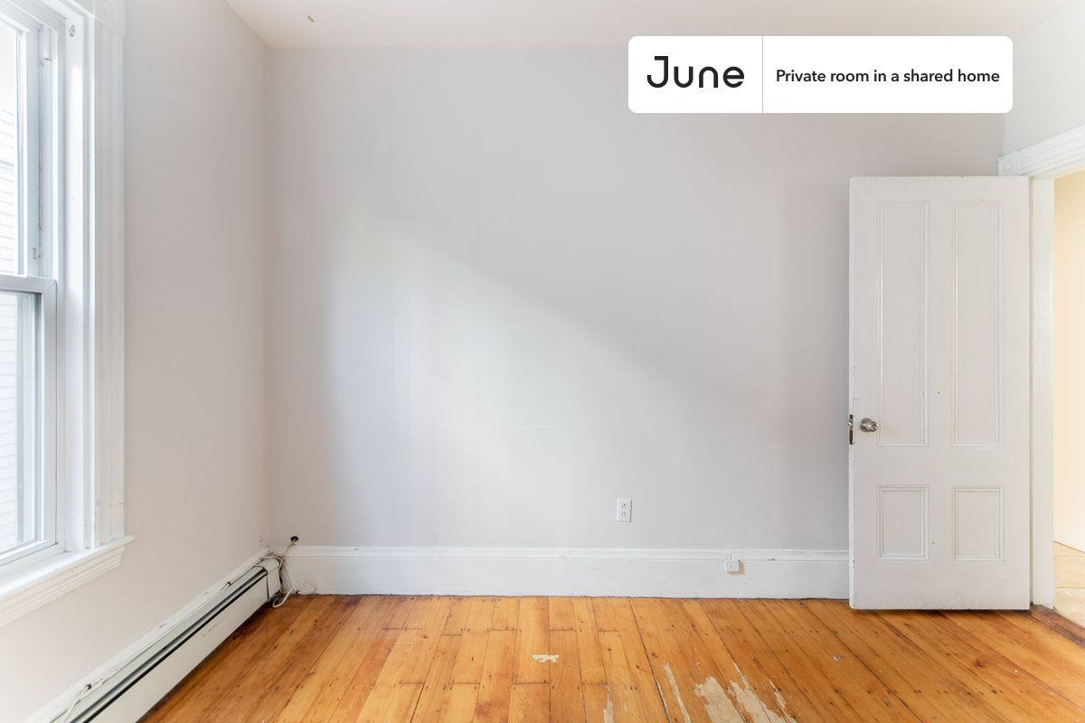 Apartment for rent at 72 Calumet St #B, Roxbury Crossing, MA 02120