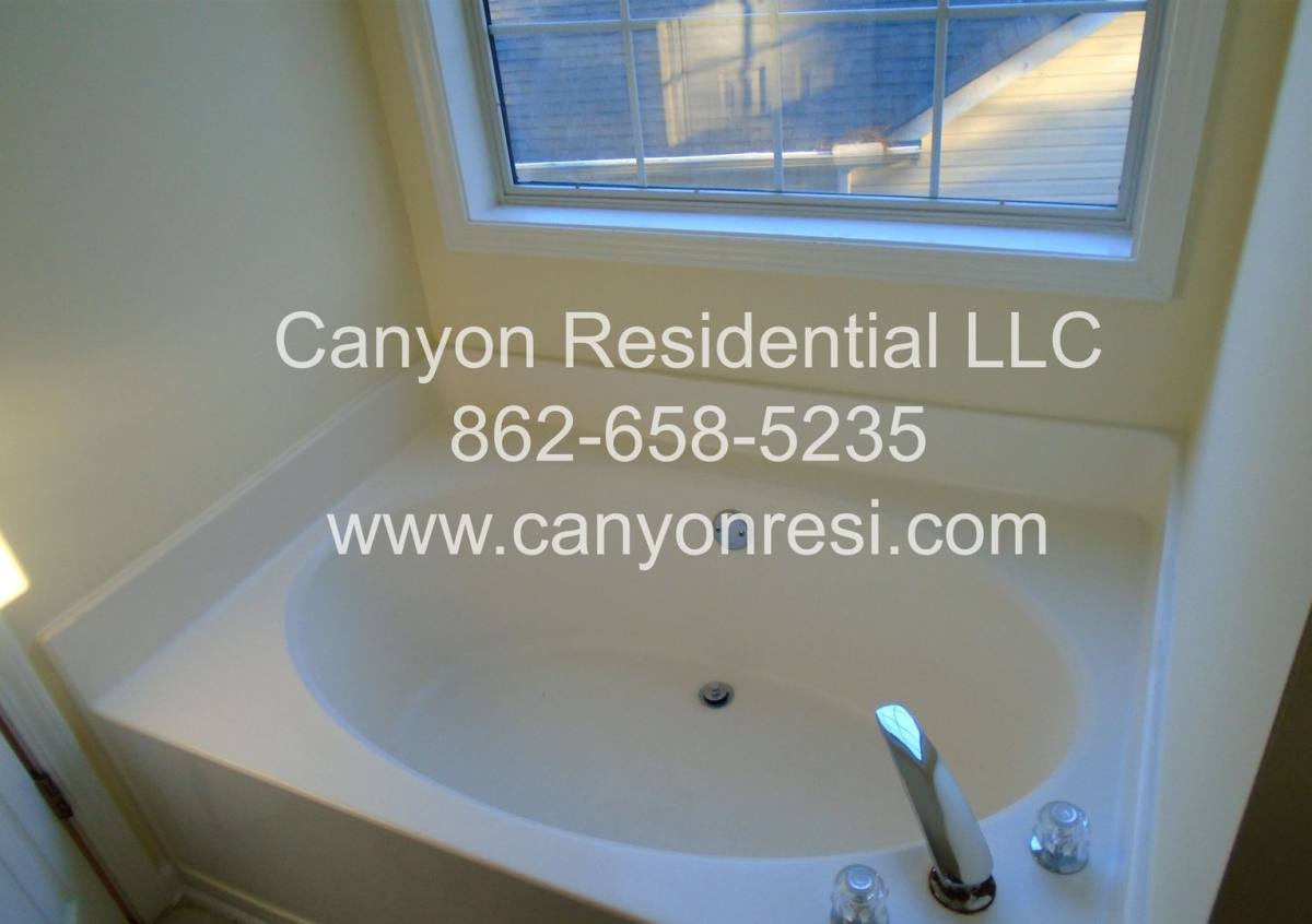 Apartment for rent at 125 Bay Court, Stockbridge, GA 30281