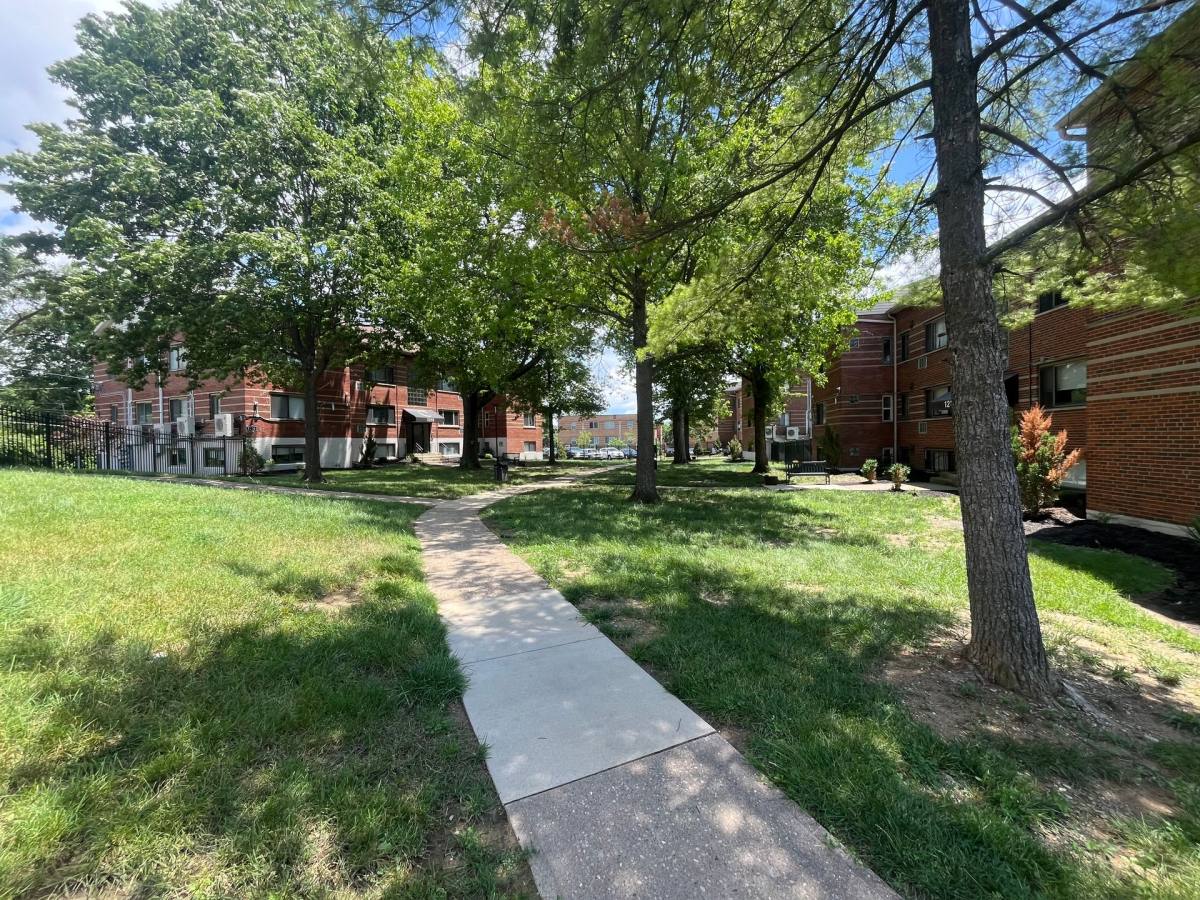 Apartment for rent at 1215 Elberta Cr, Covington, KY 41011