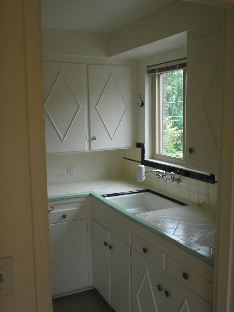 Apartment for rent at 328 Bellevue Ave E, Seattle, WA 98102