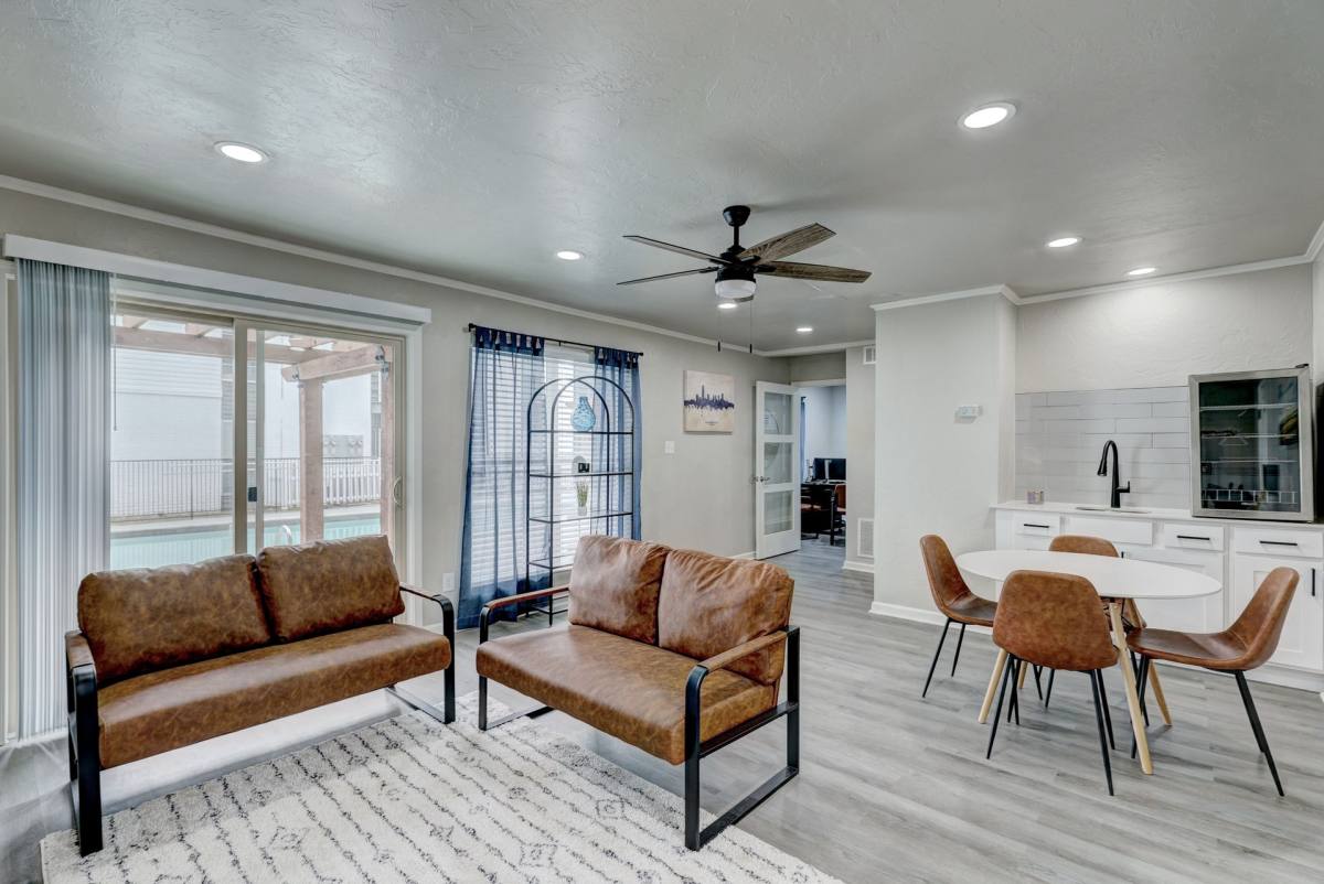 Apartment for rent at 515 24th Ave NW, Norman, OK 73069