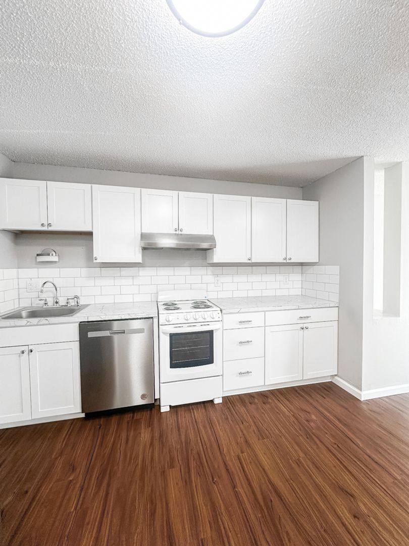 Apartment for rent at 1102-1180 Pine St NE, Salem, OR 97301
