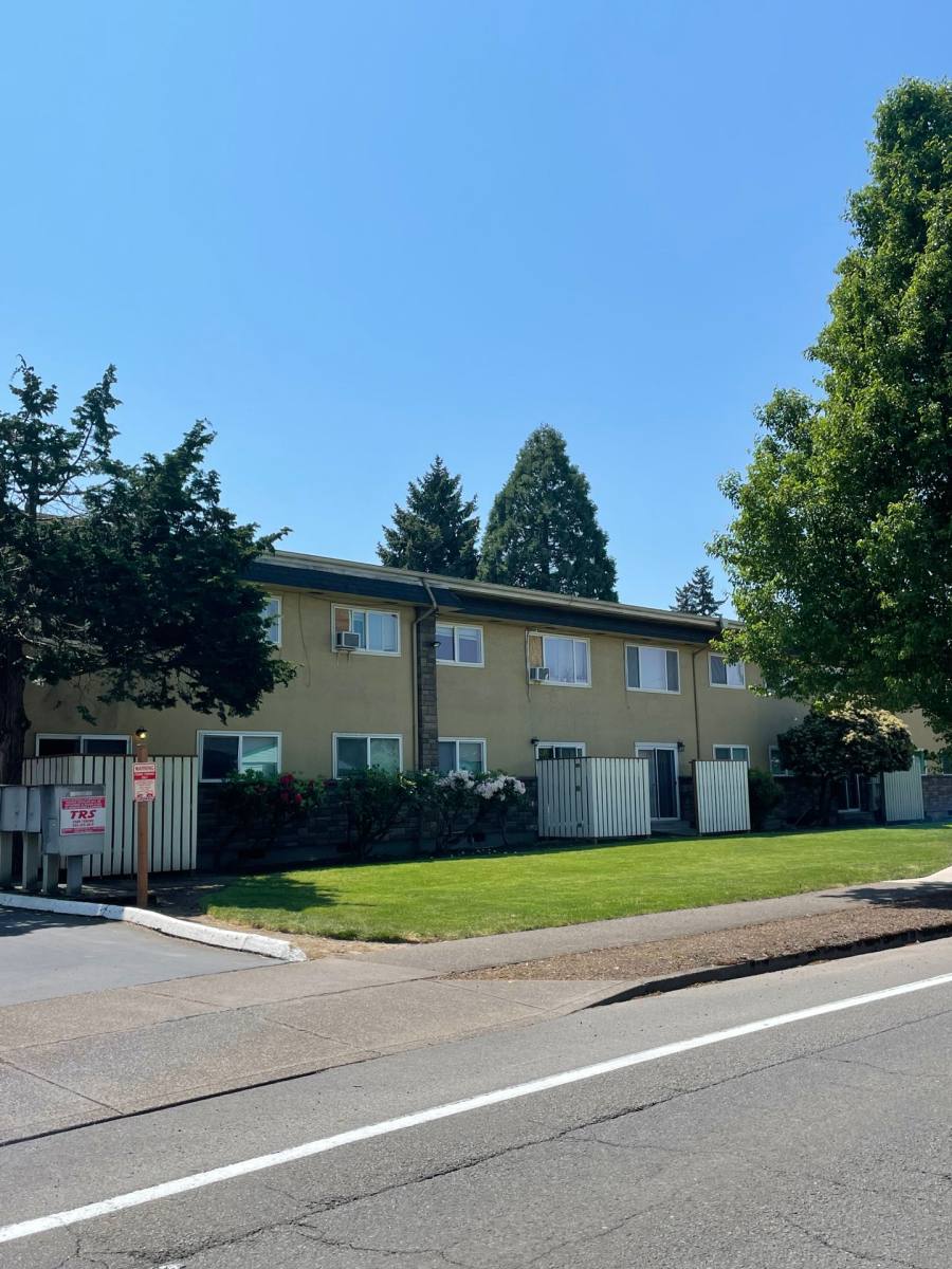 Apartment for rent at 1102-1180 Pine St NE, Salem, OR 97301