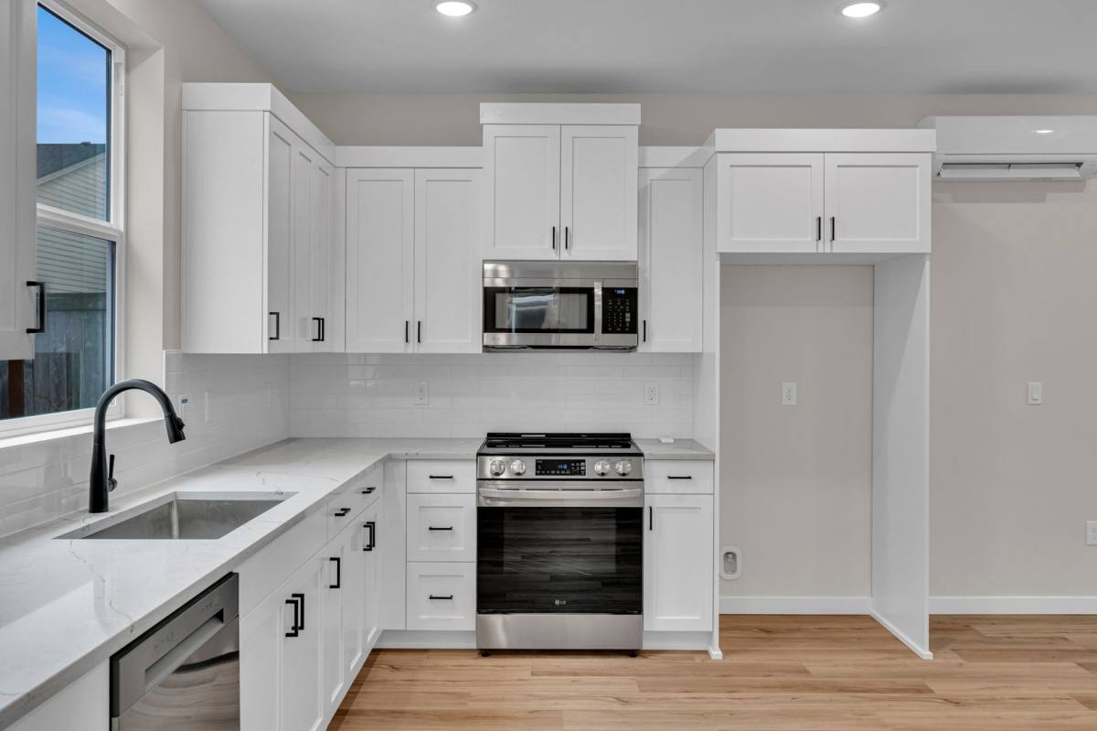 Townhouse for rent at 2760-2834 N Crater Lane, Newberg, OR 97132