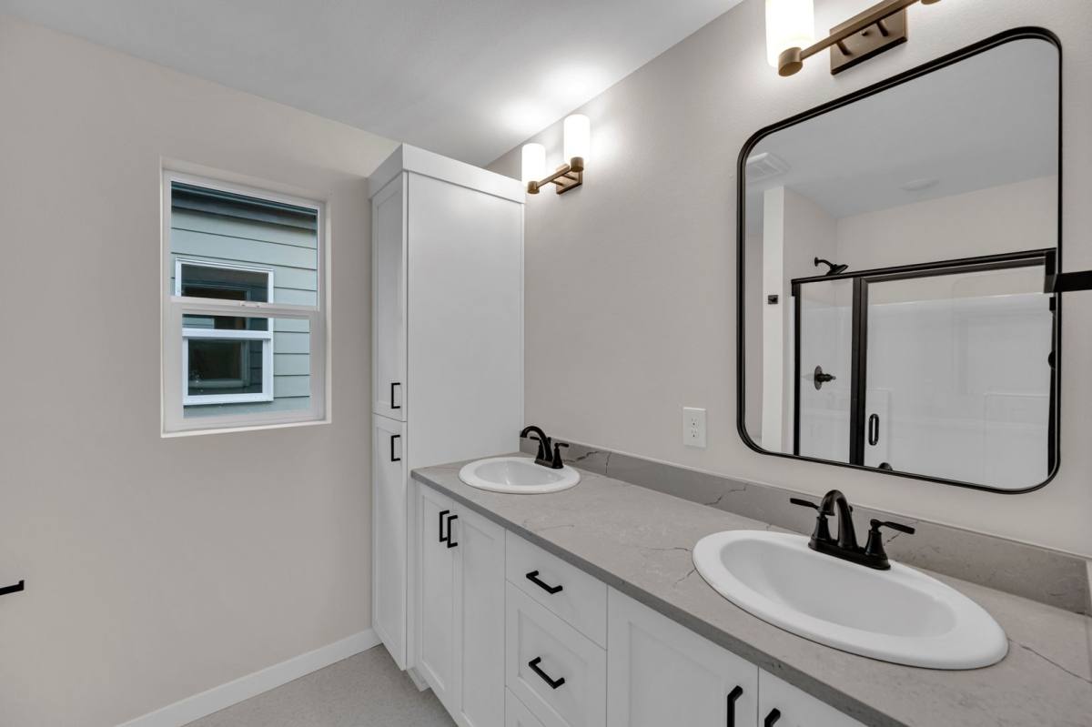 Townhouse for rent at 2760-2834 N Crater Lane, Newberg, OR 97132