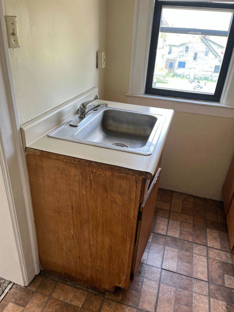 Apartment for rent at 2023 Tuxedo St, Detroit, MI 48206