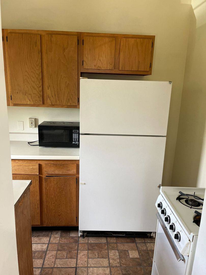 Apartment for rent at 2023 Tuxedo St, Detroit, MI 48206