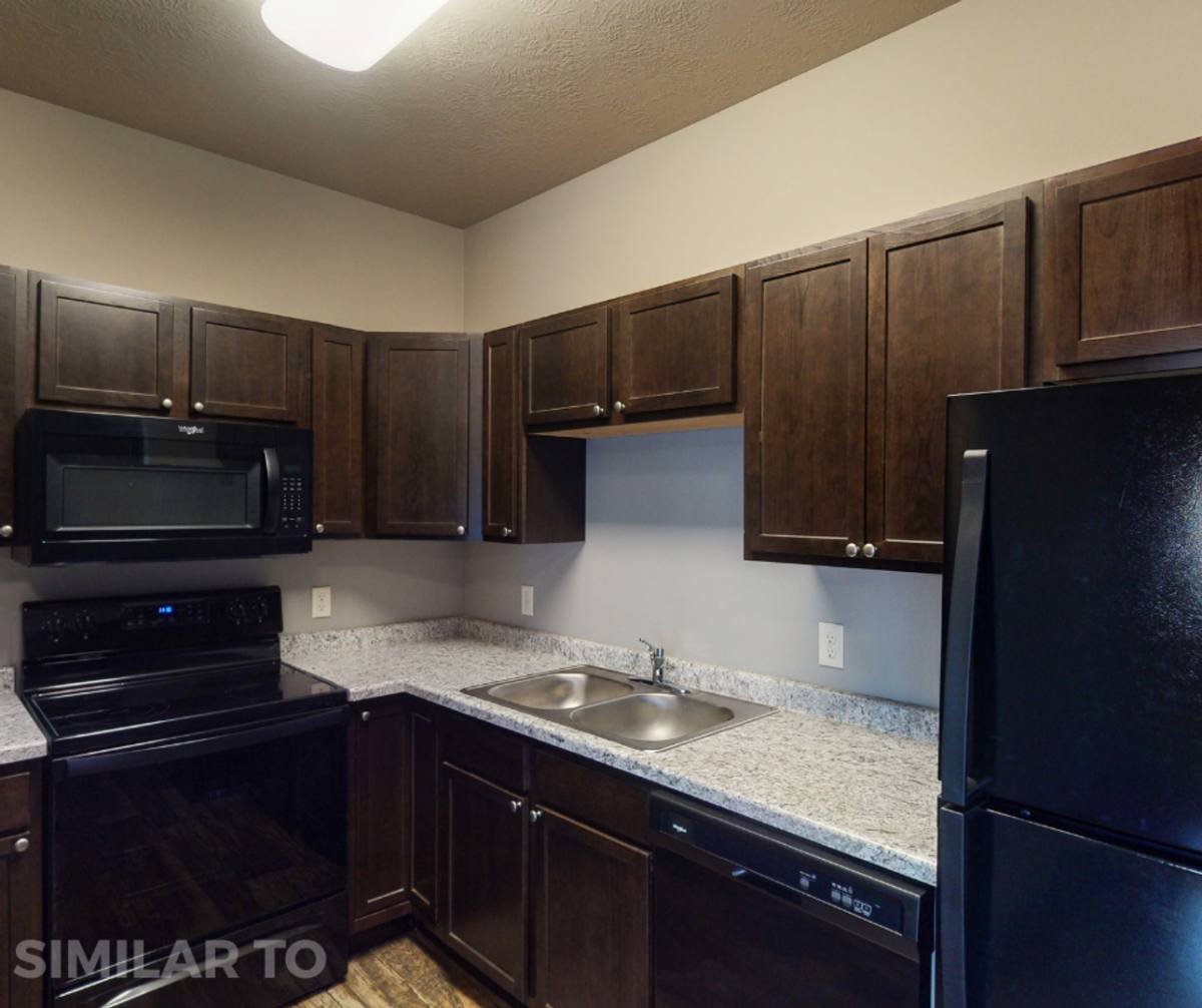 Townhouse for rent at 427 4th St NW, Le Mars, IA 51031