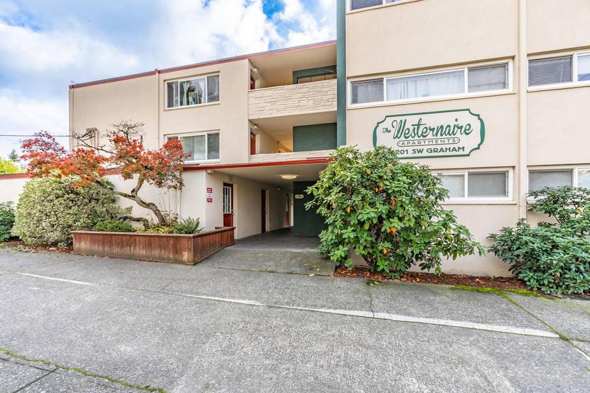 Apartment for rent at 4201 SW Graham St, Seattle, WA 98136