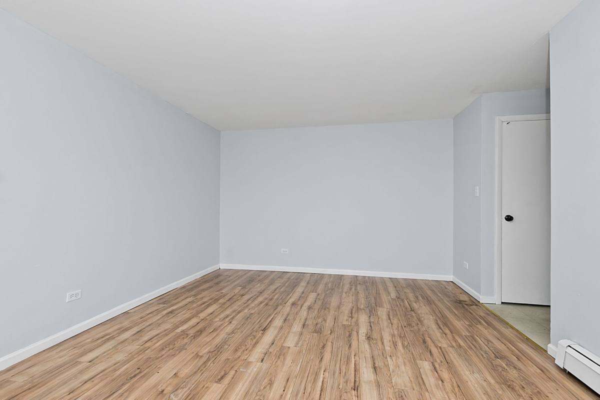 Apartment for rent at 9017-25 S Cottage Grove Ave, Chicago, IL 60619