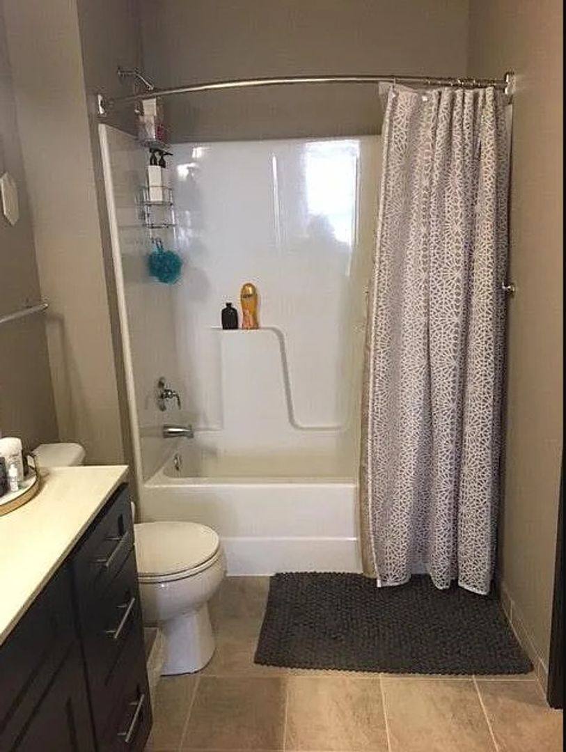 Apartment for rent at 629 S Riverside Dr, Iowa City, IA 52246