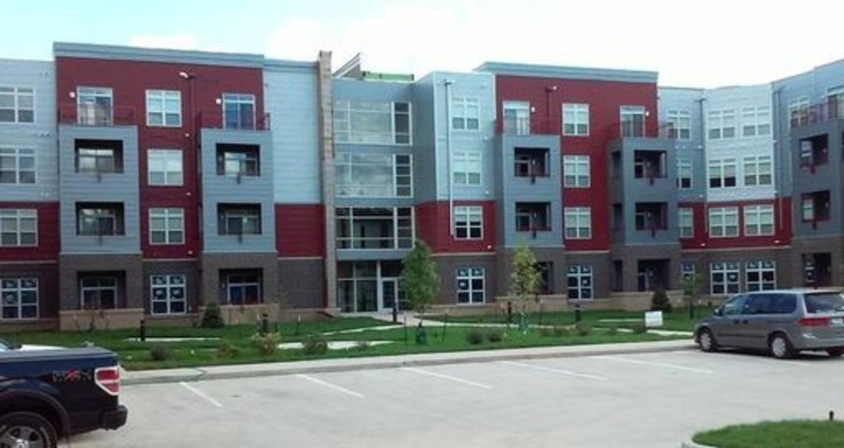 Apartment for rent at 629 S Riverside Dr, Iowa City, IA 52246