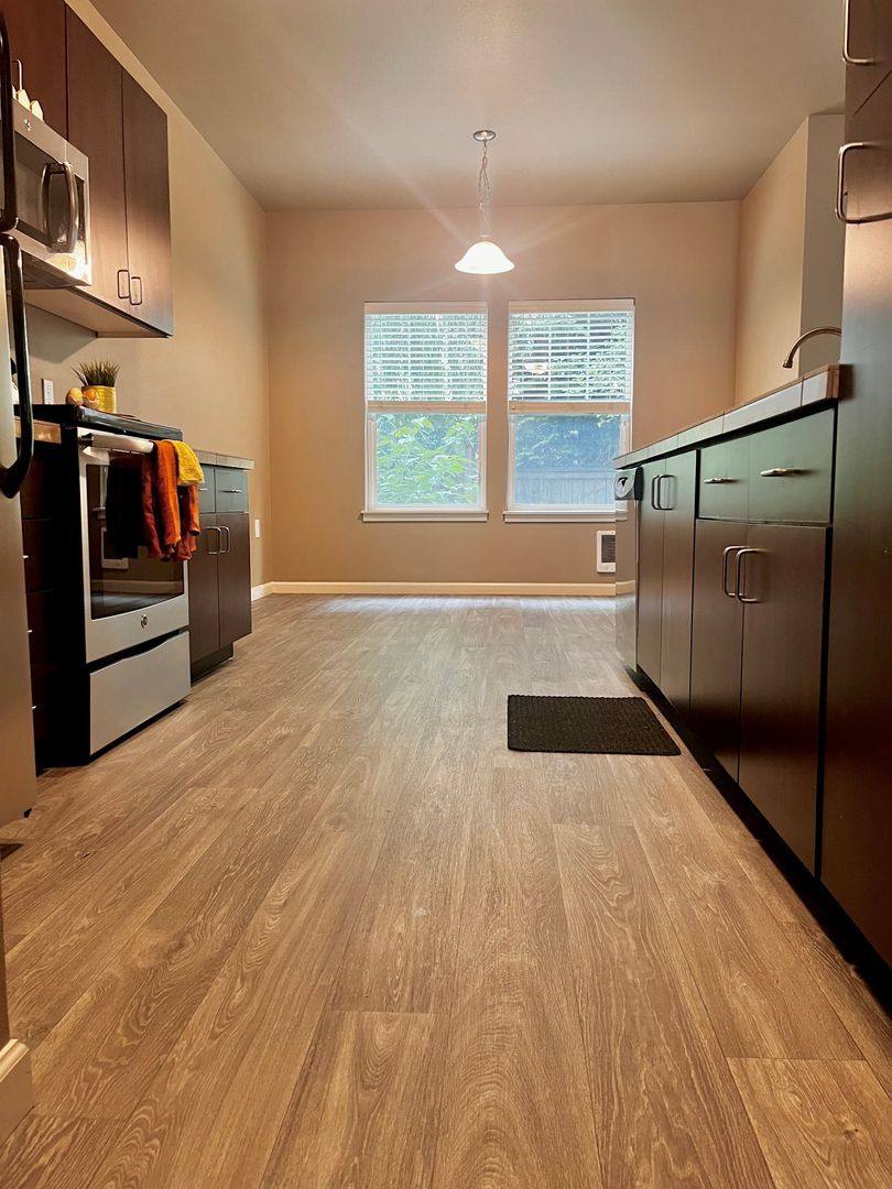 Apartment for rent at 101 NE Brookwood Parkway, Hillsboro, OR 97124