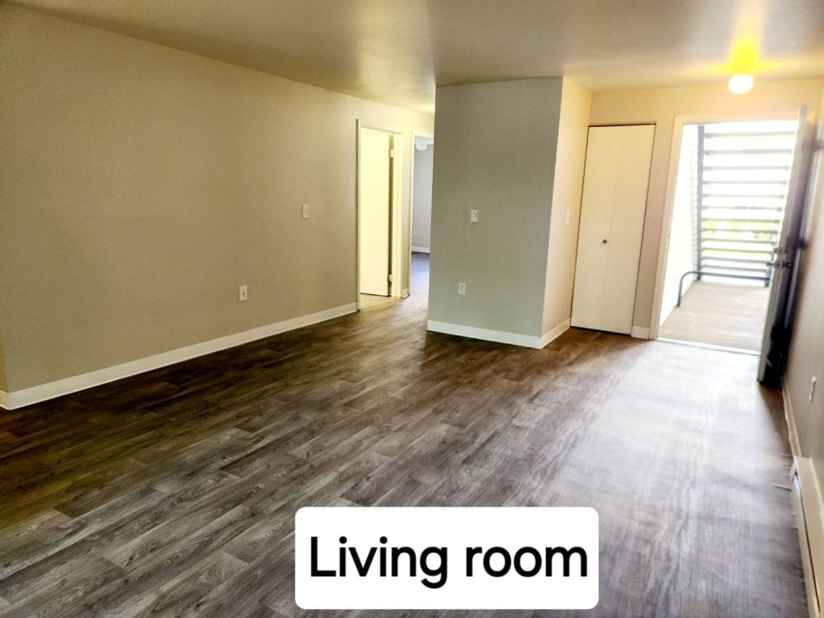 Apartment for rent at 701 43rd Ave SE, Puyallup, WA 98374